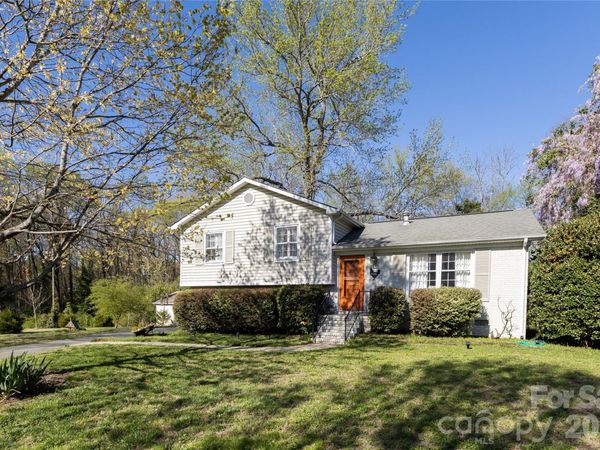 6701 Rugby Lane, Charlotte, NC 28226