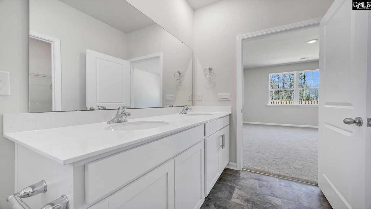 411 Lancashire Lane Photo 18