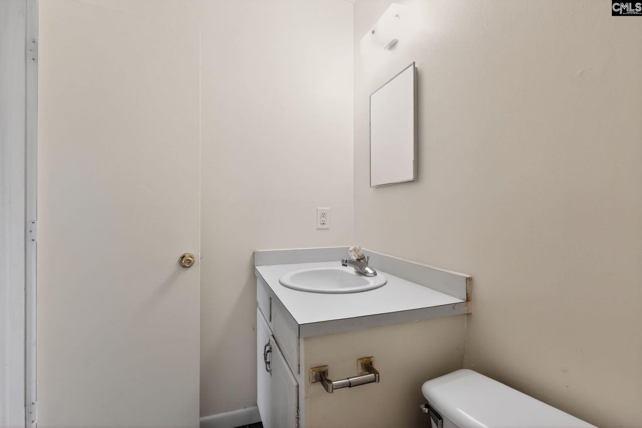 121 Gatlin Drive Photo 18