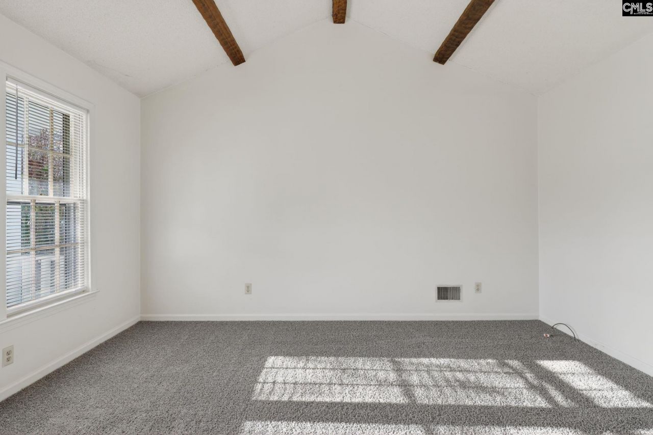 121 Gatlin Drive Photo 6