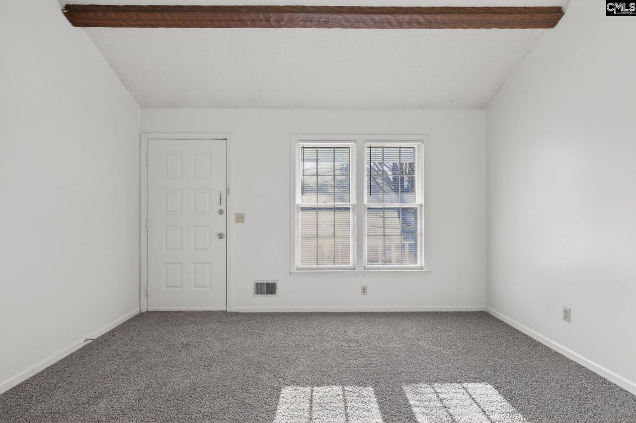 121 Gatlin Drive Photo 7