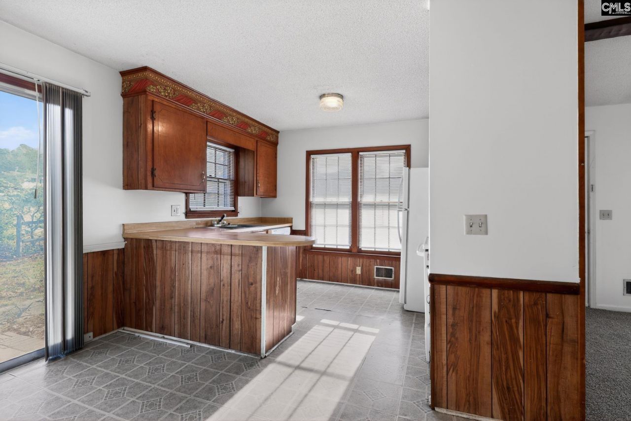 121 Gatlin Drive Photo 9