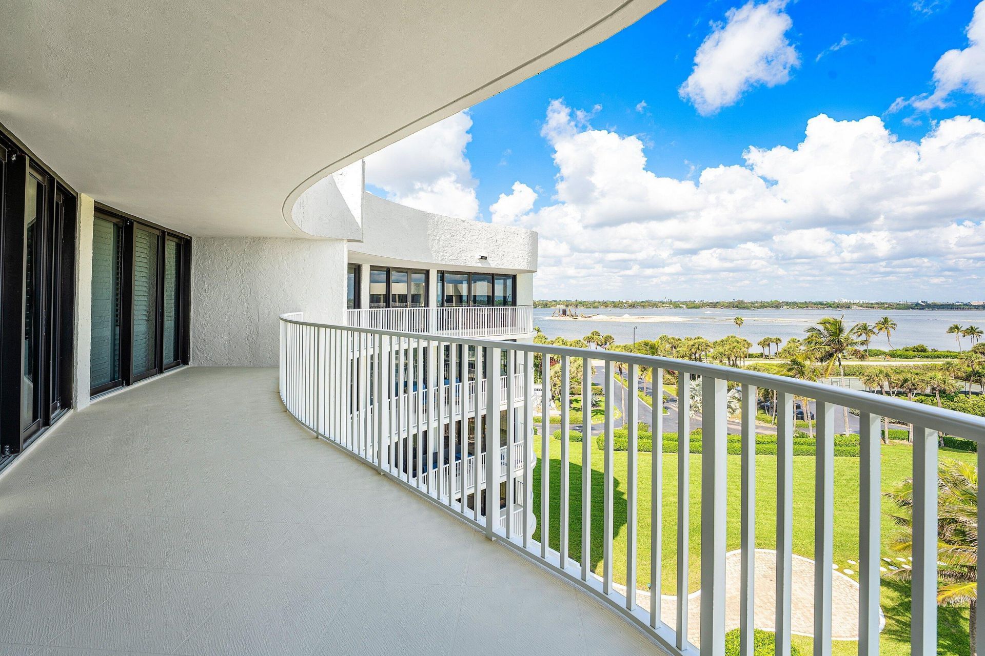 3360 S Ocean Boulevard, Palm Beach, FL 33480 Photo