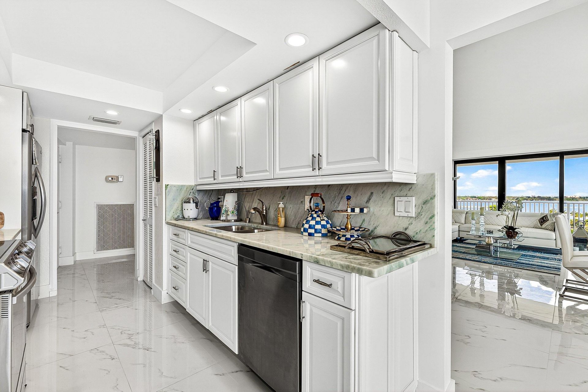 3360 S Ocean Boulevard, Palm Beach, FL 33480 Photo