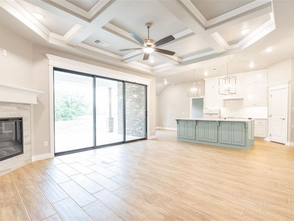 1714 E Moonlight Hollow Drive, Perkins, OK 74059