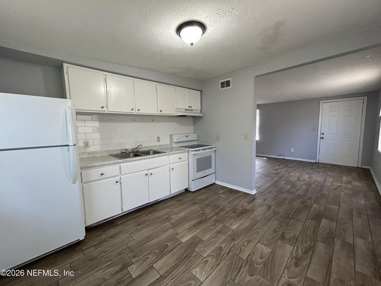 3250 Phyllis Street, Jacksonville, FL 32205 Main Photo