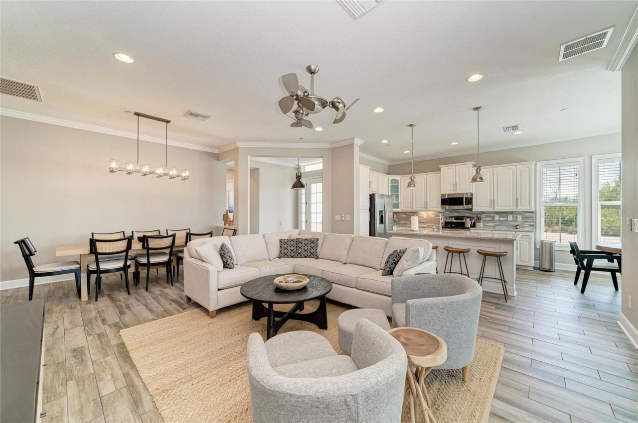 348 Sapphire Lake Drive, Unit 101, Bradenton, FL 34209 Photo