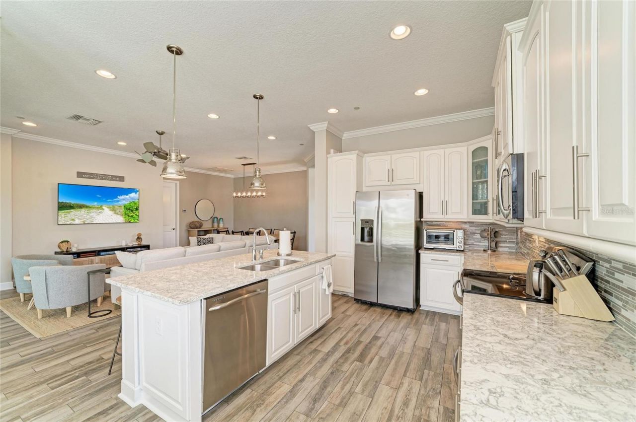 348 Sapphire Lake Drive, Unit 101, Bradenton, FL 34209 Photo