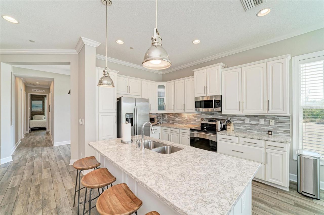 348 Sapphire Lake Drive, Unit 101, Bradenton, FL 34209 Photo