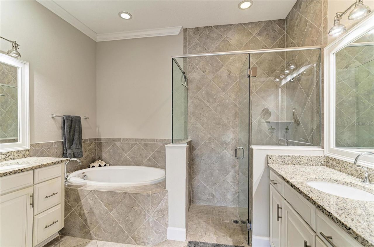 348 Sapphire Lake Drive, Unit 101, Bradenton, FL 34209 Photo