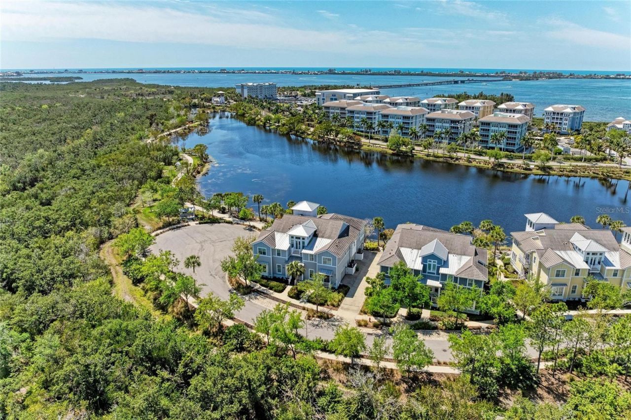 348 Sapphire Lake Drive, Unit 101, Bradenton, FL 34209 Photo