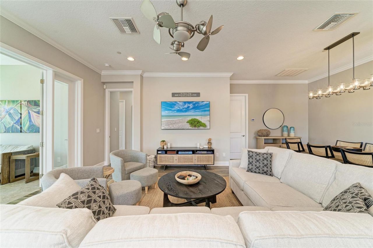 348 Sapphire Lake Drive, Unit 101, Bradenton, FL 34209 Photo