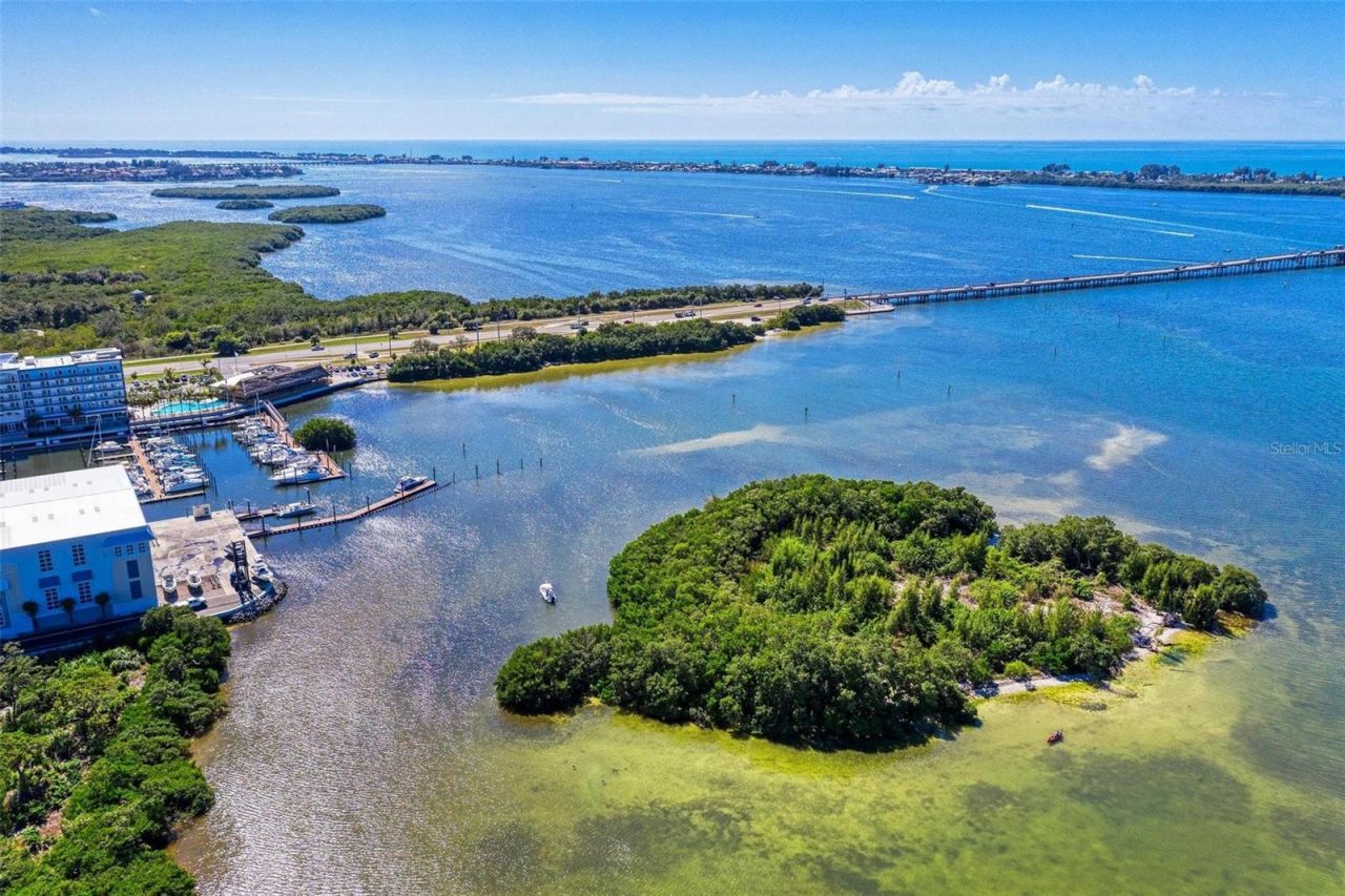 348 Sapphire Lake Drive, Unit 101, Bradenton, FL 34209 Photo