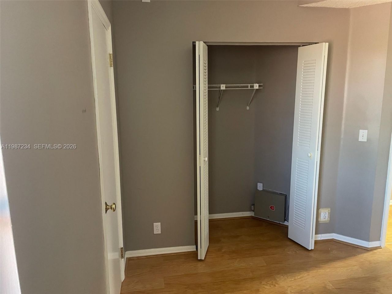 800 Sorrento Dr , Weston, FL 33326 Photo