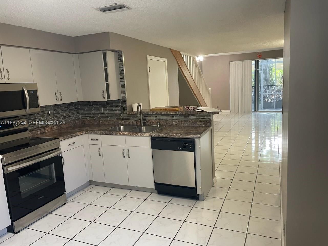 800 Sorrento Dr , Weston, FL 33326 Photo