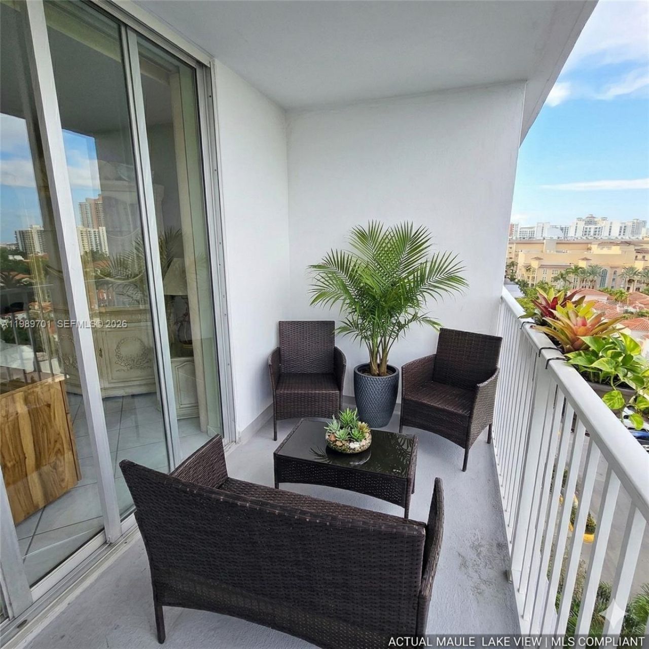 2851 NE 183rd St, Unit 905E, Aventura, FL 33160 Photo