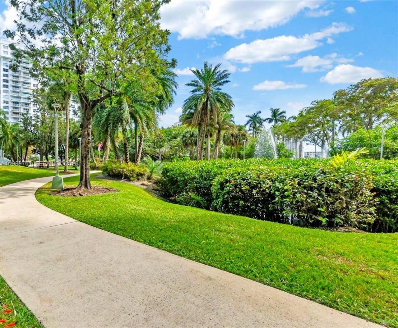 2851 NE 183rd St, Unit 905E, Aventura, FL 33160 Photo