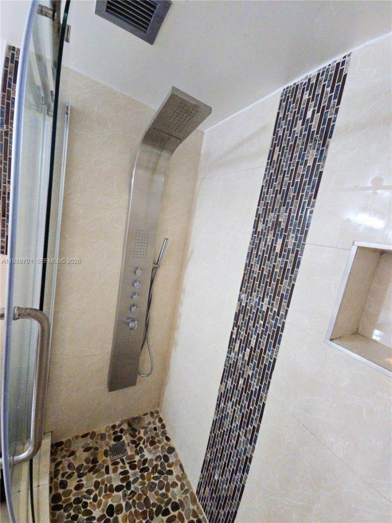 2851 NE 183rd St, Unit 905E, Aventura, FL 33160 Photo