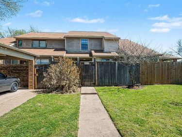 237 Shady Lane Drive, Fort Worth, TX 76112