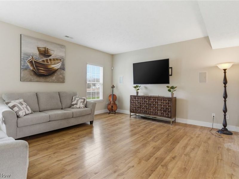 7004 Fallow Way , Lorain, OH 44053 Photo 13