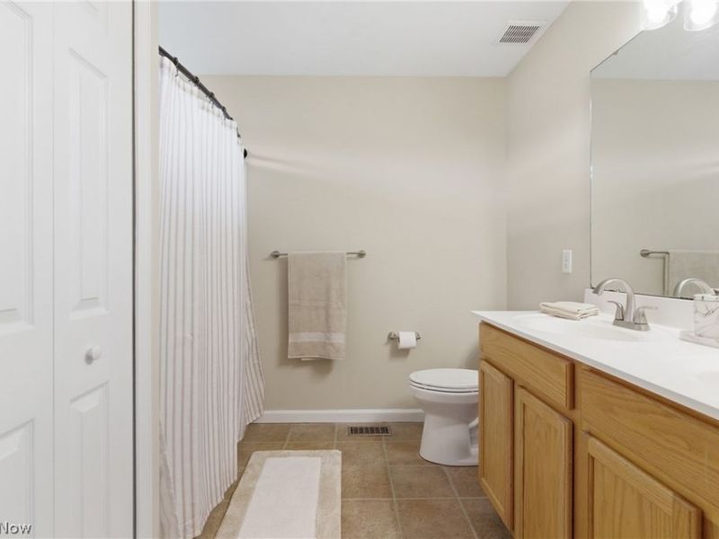 7004 Fallow Way , Lorain, OH 44053 Photo 23