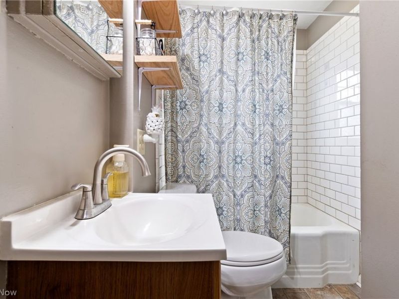 702 Sherwood Drive, Wooster, OH 44691 Photo 13