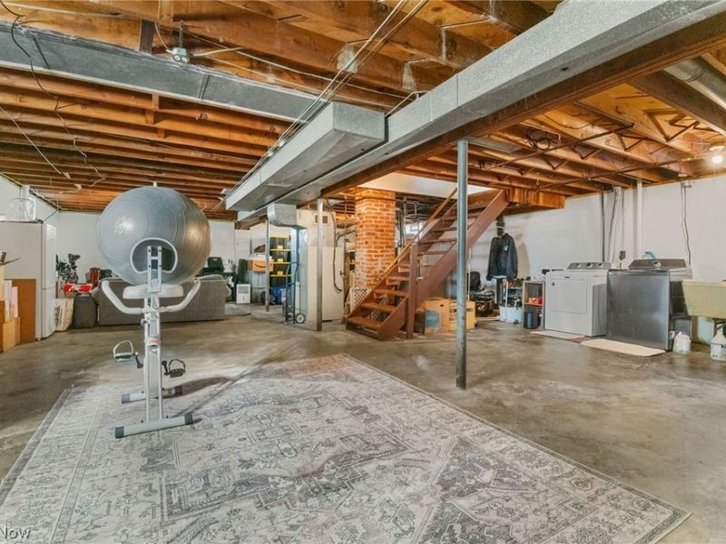 584 Hilbish Avenue, Akron, OH 44312 Photo 16