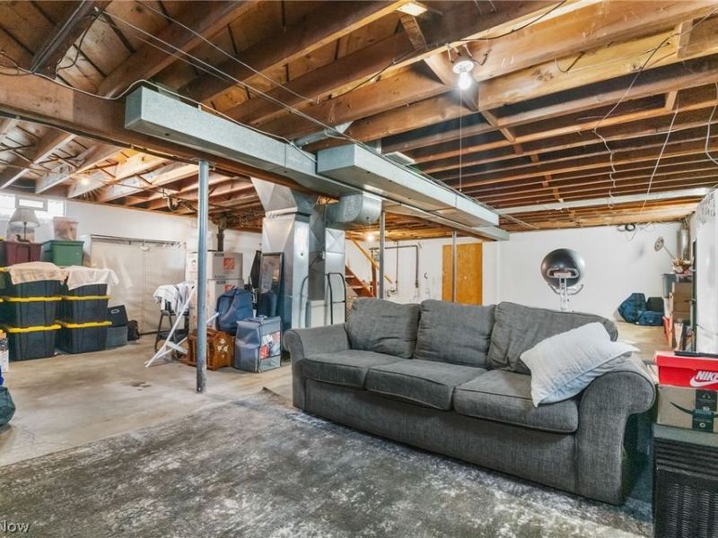 584 Hilbish Avenue, Akron, OH 44312 Photo 17