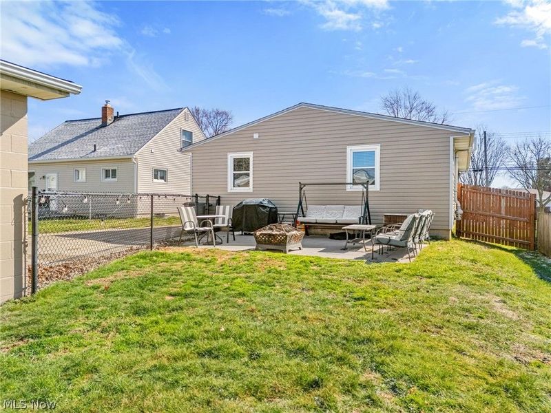 584 Hilbish Avenue, Akron, OH 44312 Photo 19