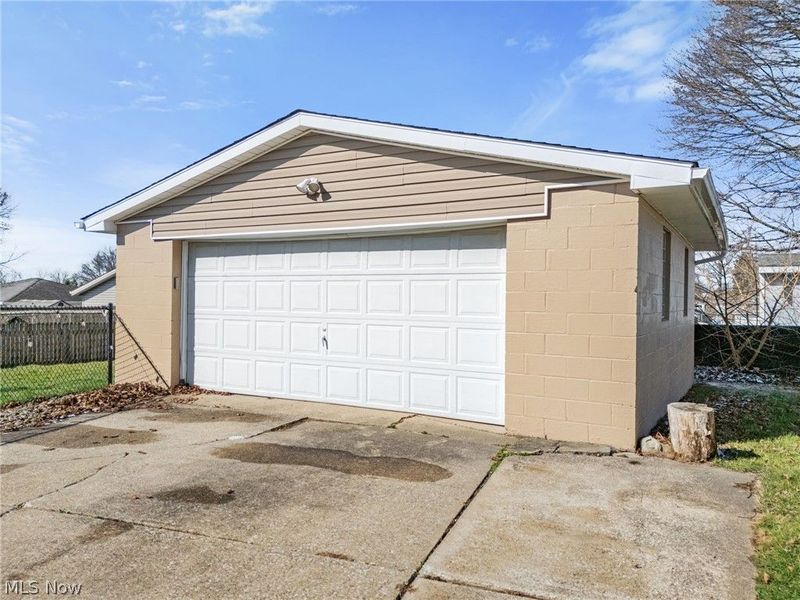 584 Hilbish Avenue, Akron, OH 44312 Photo 21