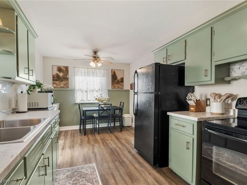 584 Hilbish Avenue, Akron, OH 44312 Photo 8