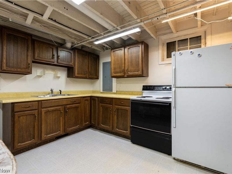 1202 N Wooster Avenue, Dover, OH 44622 Photo 33