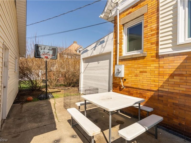 1202 N Wooster Avenue, Dover, OH 44622 Photo 5