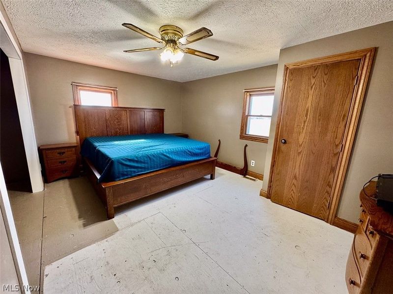 10131 Columbus Road NE, Louisville, OH 44641 Photo 17