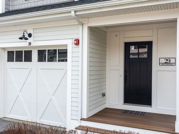 29 Southfield Ln, Unit 29, Sherborn, MA 01770