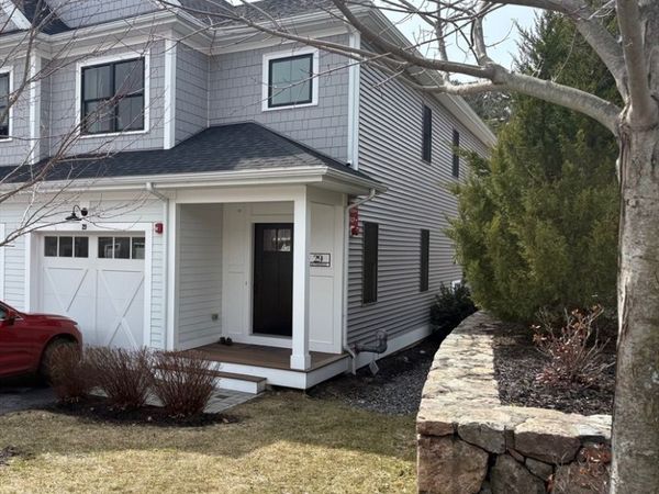 29 Southfield Ln, Unit 29, Sherborn, MA 01770