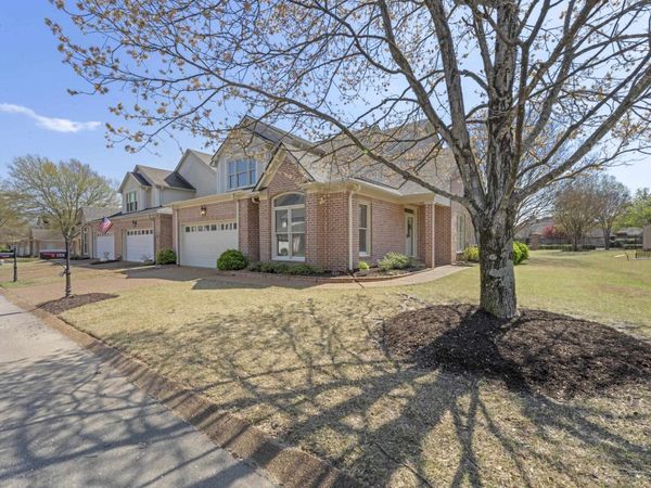 1701 VILLAGE RIDGE PL, Collierville, TN 38017