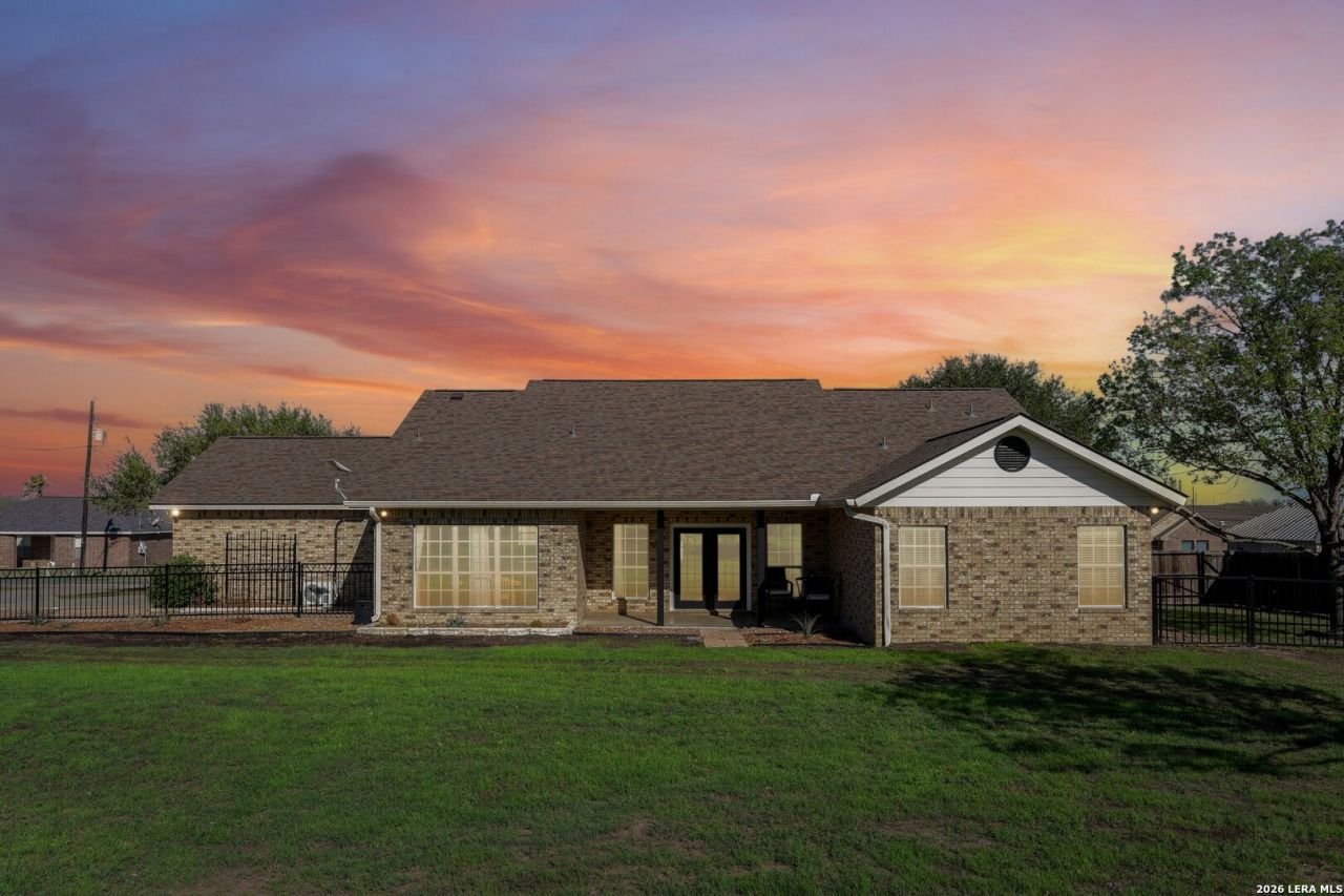 825 Chambord, Falls City, TX 78113 Main Photo