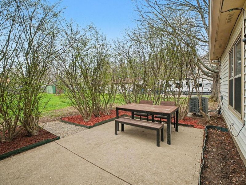 335 Amelia Olive Branch Road, Amelia, OH 45102 Photo 12