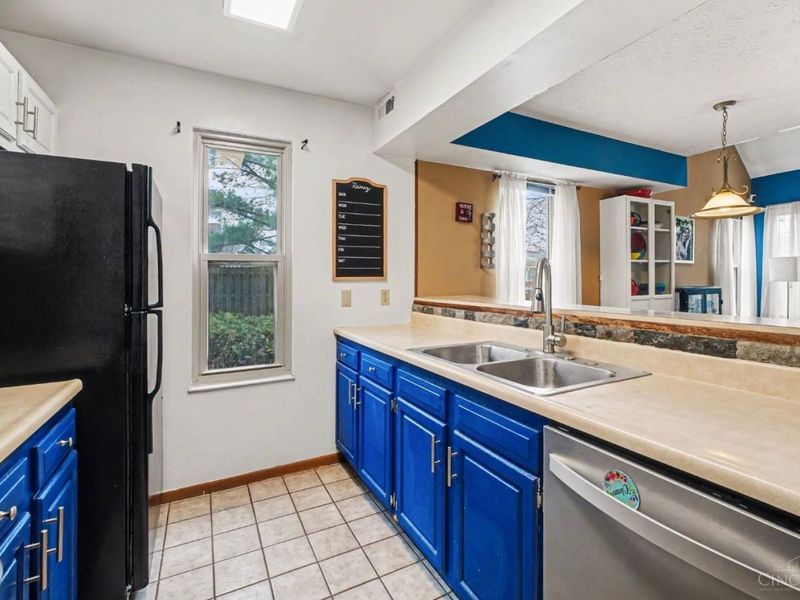 335 Amelia Olive Branch Road, Amelia, OH 45102 Photo 4