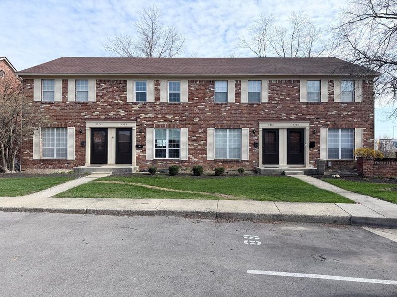 5372 Portland , Unit 57, Columbus, OH 43235 Photo 2