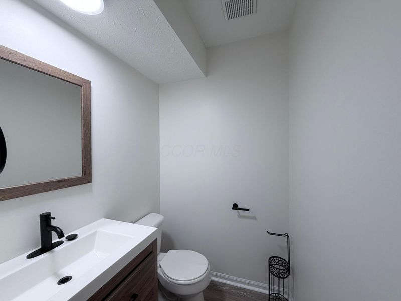 5372 Portland , Unit 57, Columbus, OH 43235 Photo 5