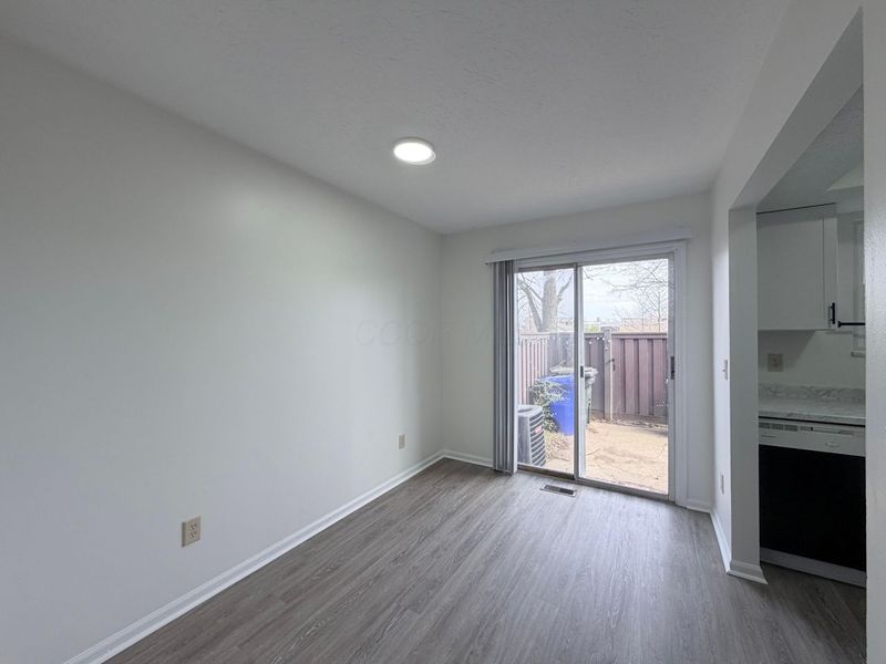 5372 Portland , Unit 57, Columbus, OH 43235 Photo 6