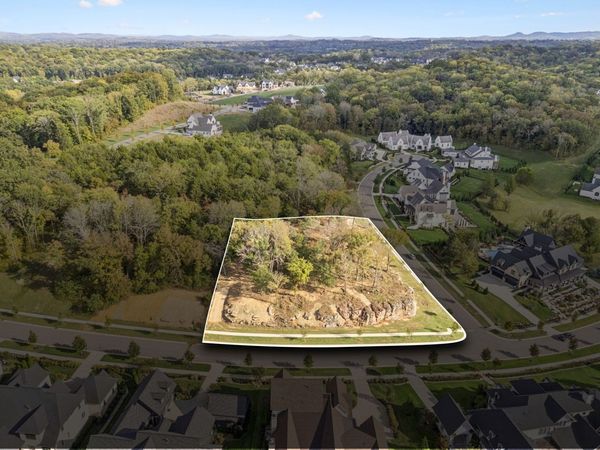 8177 Heirloom Blvd , College Grove, TN 37046