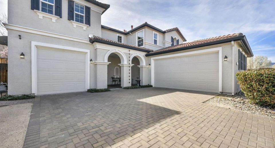 490 Luciana Drive, Reno, NV 89521 Photo