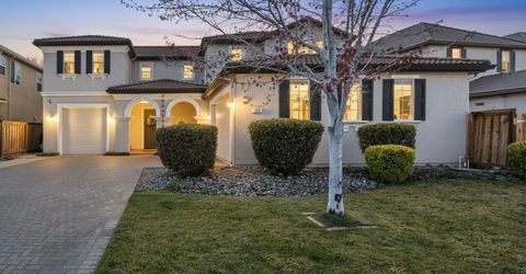 490 Luciana Drive, Reno, NV 89521 Photo