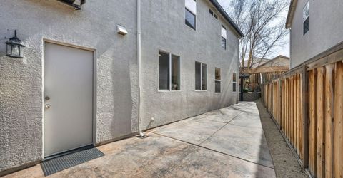 490 Luciana Drive, Reno, NV 89521 Photo