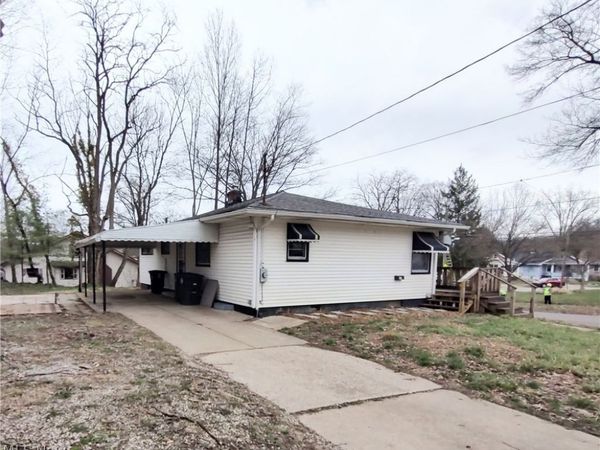 600 Eastland Avenue, Akron, OH 44305