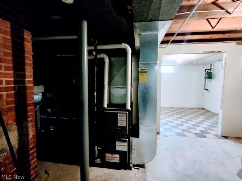 600 Eastland Avenue, Akron, OH 44305 Photo 21