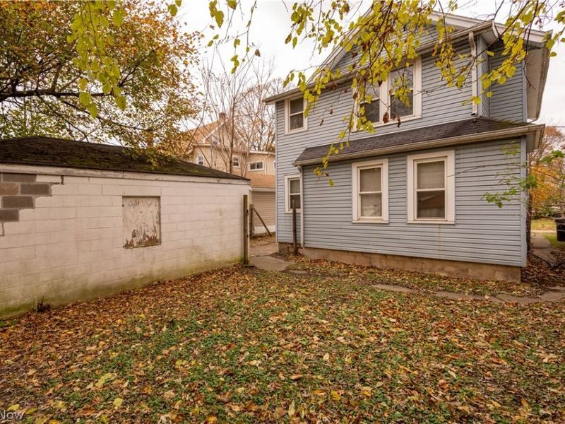 231 Windsor Street, Akron, OH 44306 Photo 14